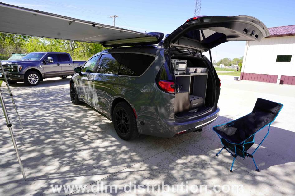 AWD Mini-T Campervan &ndash; Chrysler Pacifica Garageable Camper Van